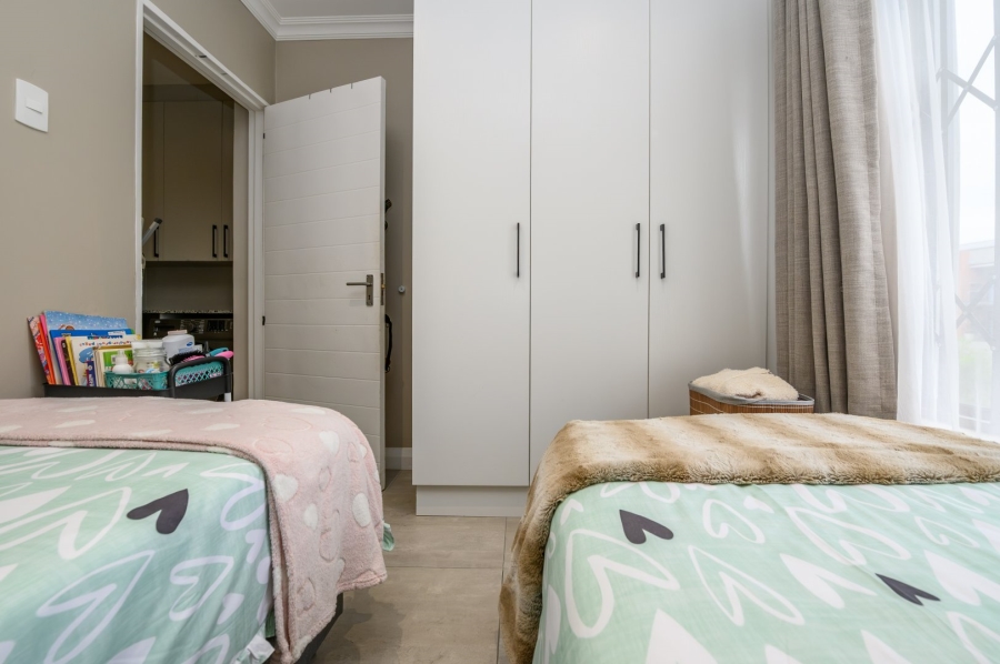 2 Bedroom Property for Sale in Kabega Park Eastern Cape